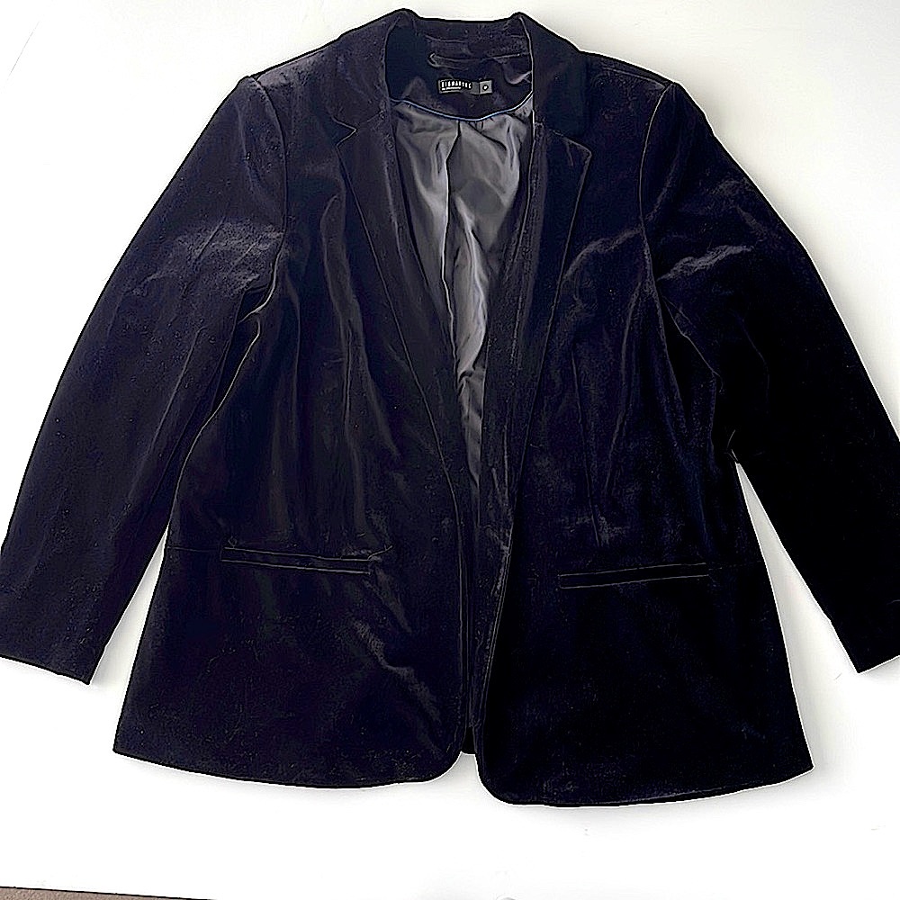 Stylish Velvet Party Blazer
